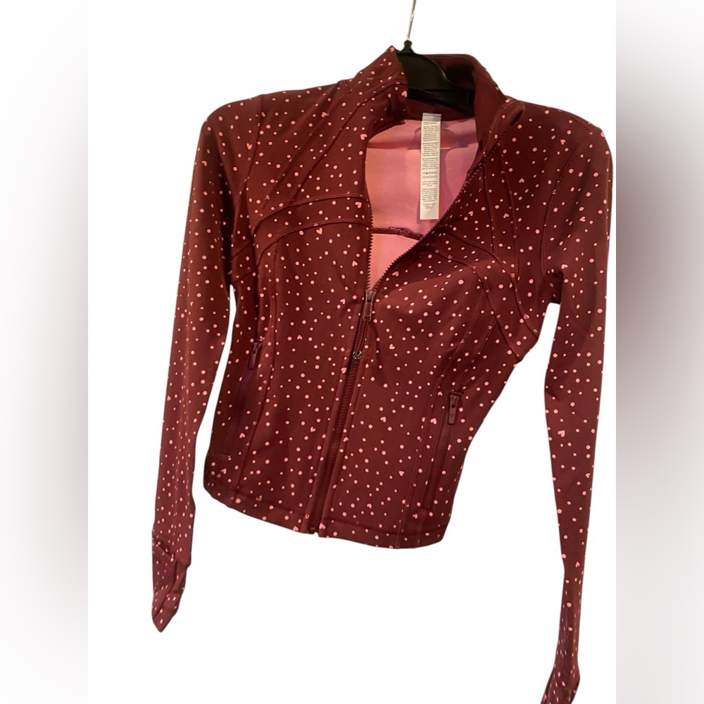 NWT Lululemon define cropped jacket nulu HEART SCATTER DOT BURGUNDY Size 4